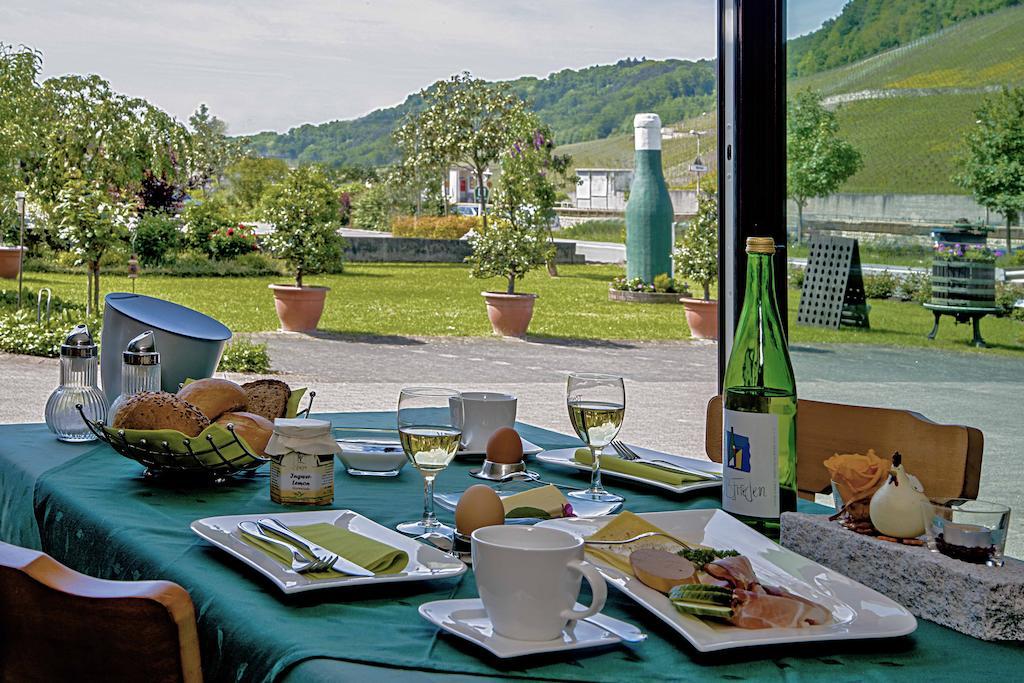 Gaestehaus Und Weingut Bernd Frieden Nittel Εξωτερικό φωτογραφία