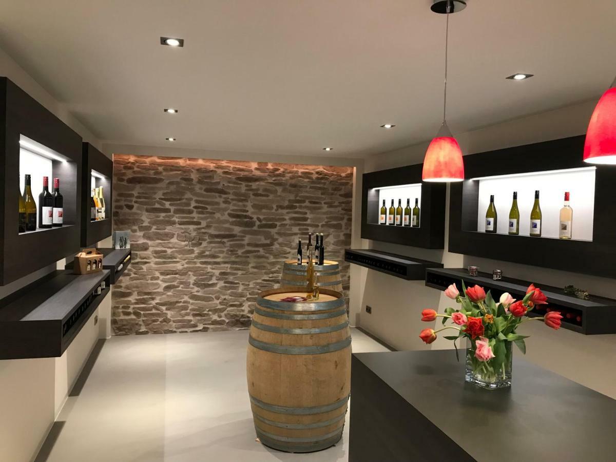 Gaestehaus Und Weingut Bernd Frieden Nittel Εξωτερικό φωτογραφία